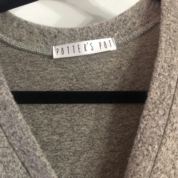 Button down Sweater - Picture 2 of 2